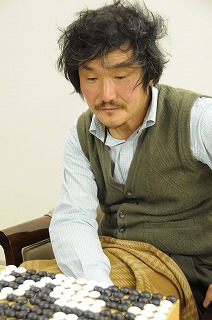 二十五世本因坊治勲が2回戦へ　〔天元戦〕