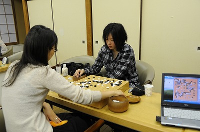 謝依旻五段が2回戦へ　〔新人王戦〕