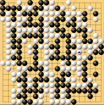 ネット囲碁オープン終局図　黒：高尾紳路九段　白：柳時熏九段