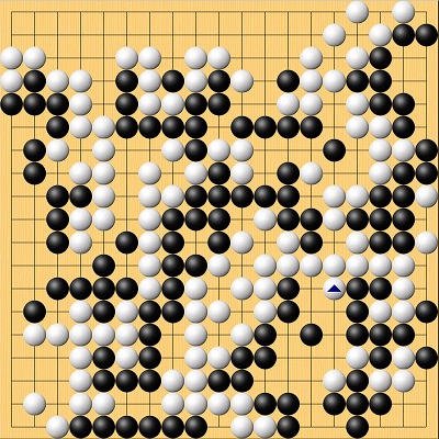 【ネット囲碁オープン終局図　黒：林漢傑七段　白：安斎伸彰六段　白中押し勝ち】 