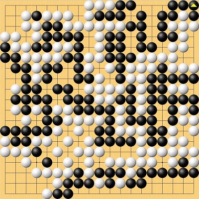 【黄竜士佳源杯終局図　黒：吉田美香八段　白：朴志娟二段　黒番7目半勝ち】 