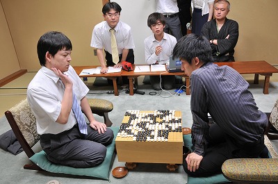 張栩棋聖―小県真樹九段