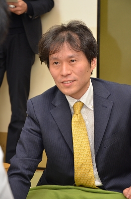 高尾紳路九段