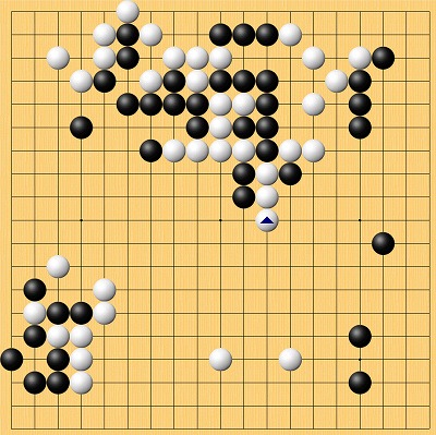 ネット囲碁オープン終局図　黒：中小野田智己九段　白：金秀俊八段