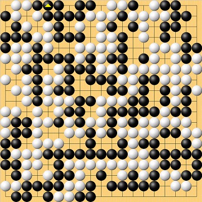 ネット囲碁オープン終局図　黒：王銘エン九段　白：安斎伸彰六段